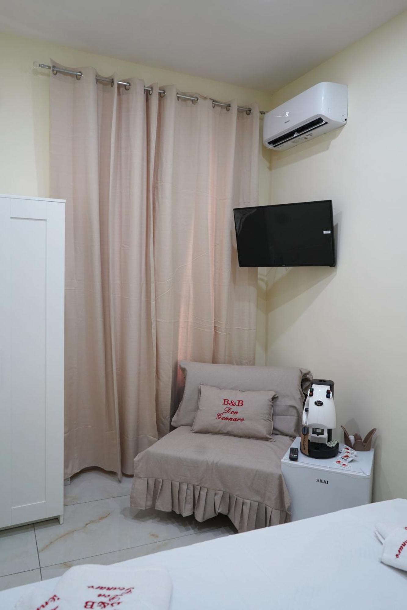 Beb Don Gennaro Bed and Breakfast Napoli Eksteriør billede