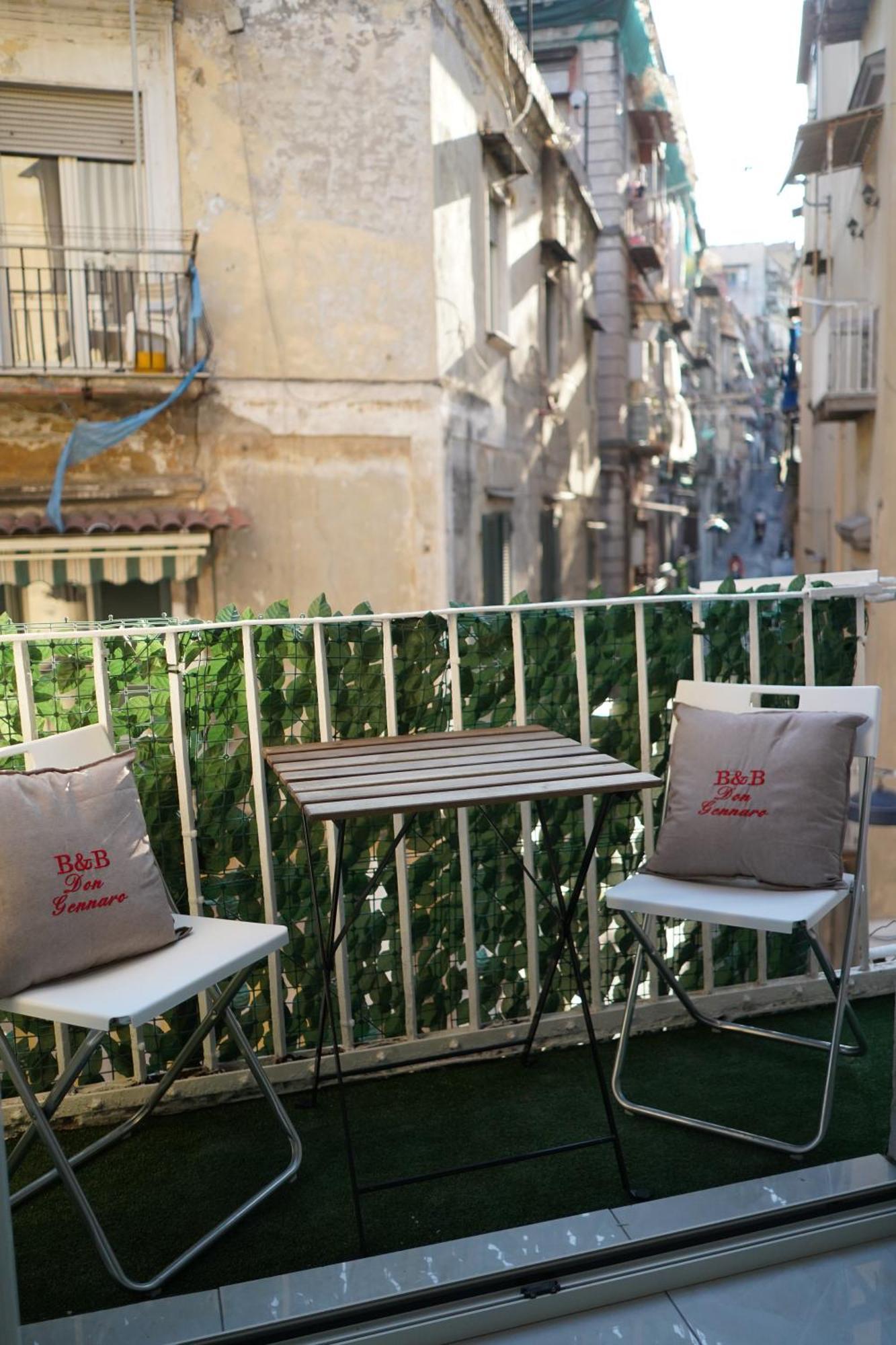 Beb Don Gennaro Bed and Breakfast Napoli Eksteriør billede