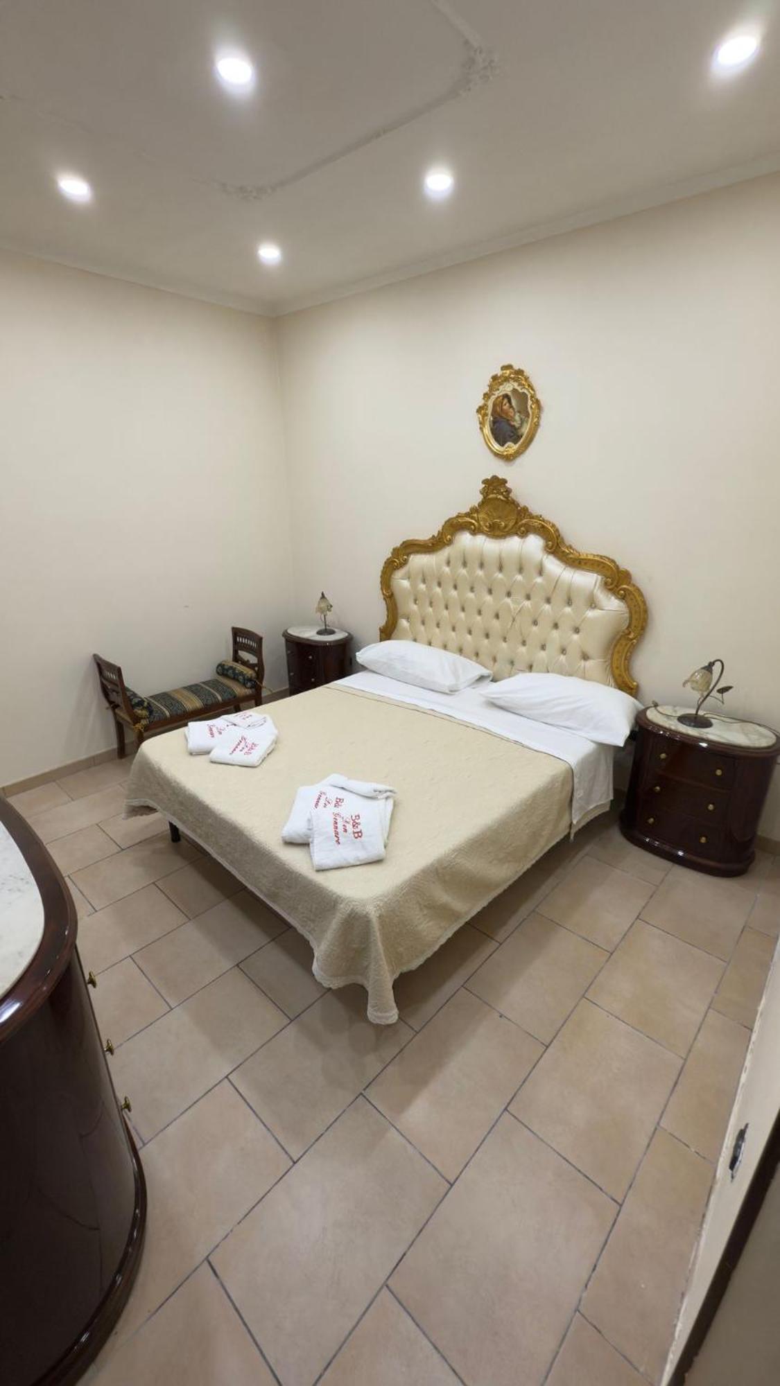 Beb Don Gennaro Bed and Breakfast Napoli Eksteriør billede